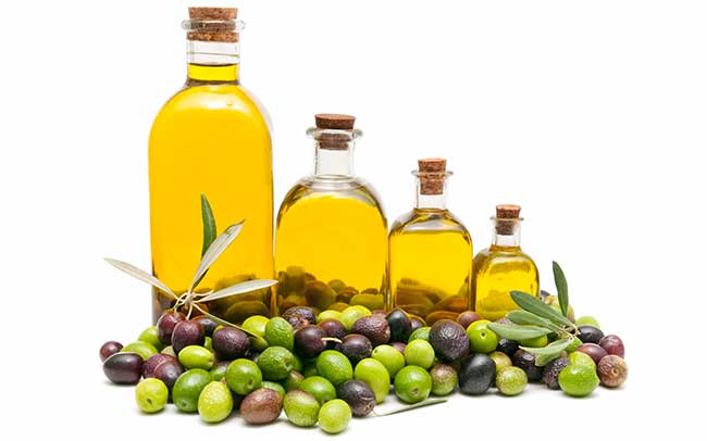 El consumo de aceite de oliva es recomendado para prevenir ciertas enfermedades.