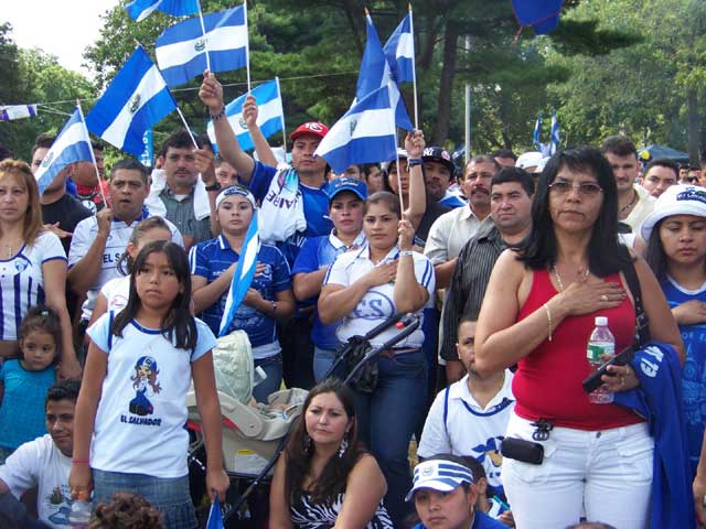 80 mil salvadoreños abandonan el TPS