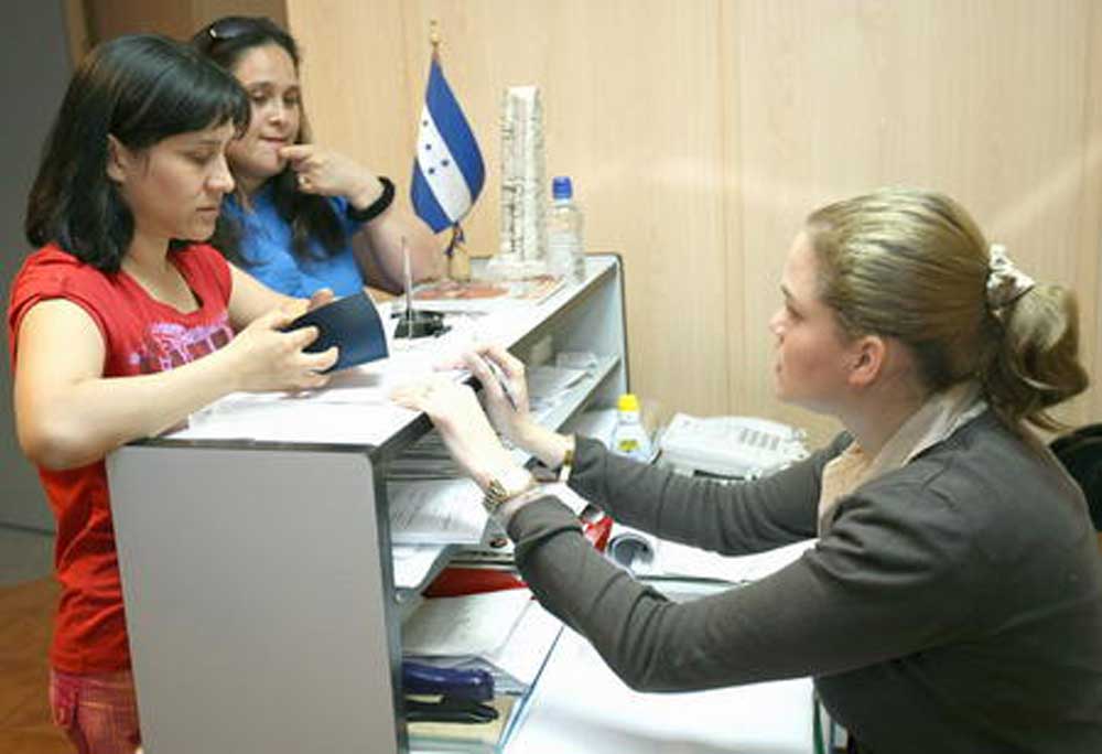 Instan a hondureños a tramitar TPS