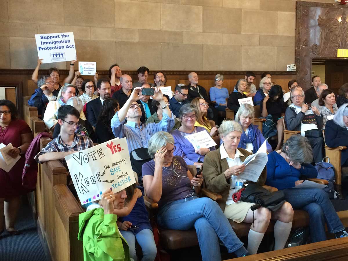 Aprueban en Westchester Ley de Protección al Inmigrante