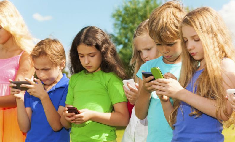 Jóvenes pueden usar App para un jardín virtual