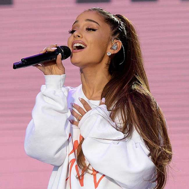 Ariana Grande en YouTube