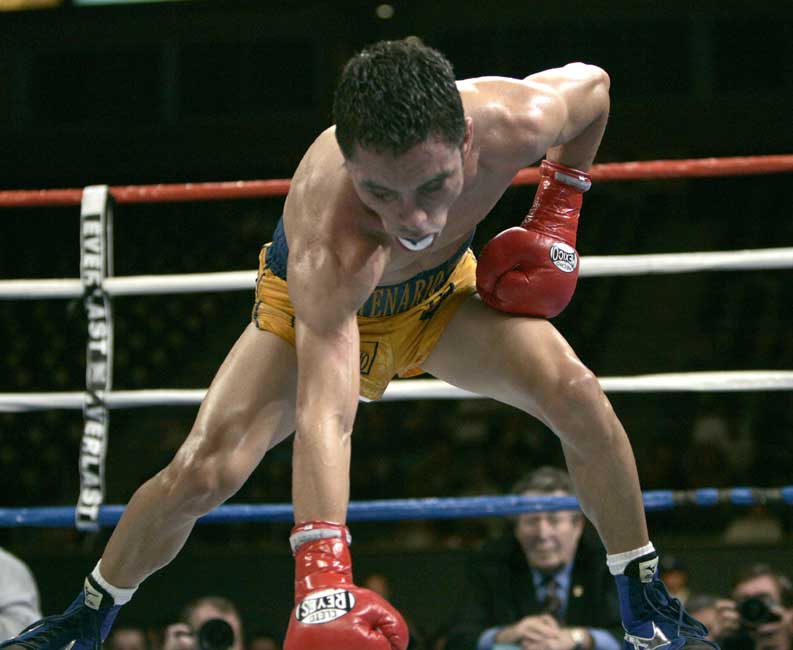 Mexicano Montiel visita tumba de ‘Rockero’