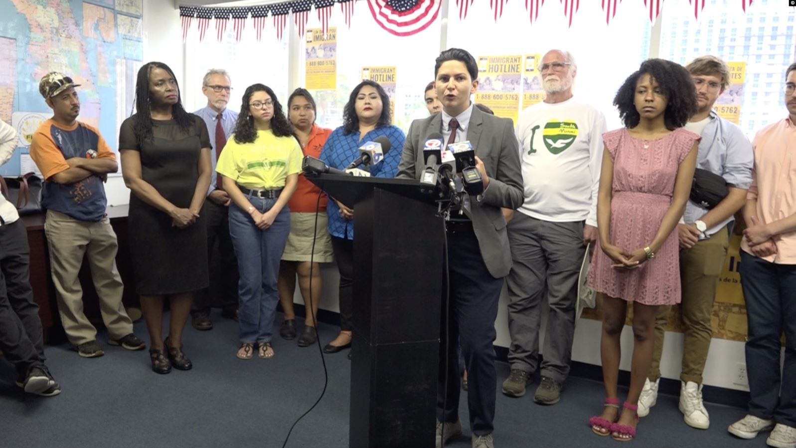 Funcionarios de Florida obligados a reportar casos de inmigración ilegal