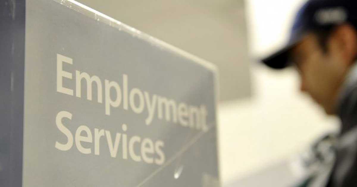 El desempleo baja al 3.5% en EE.UU.