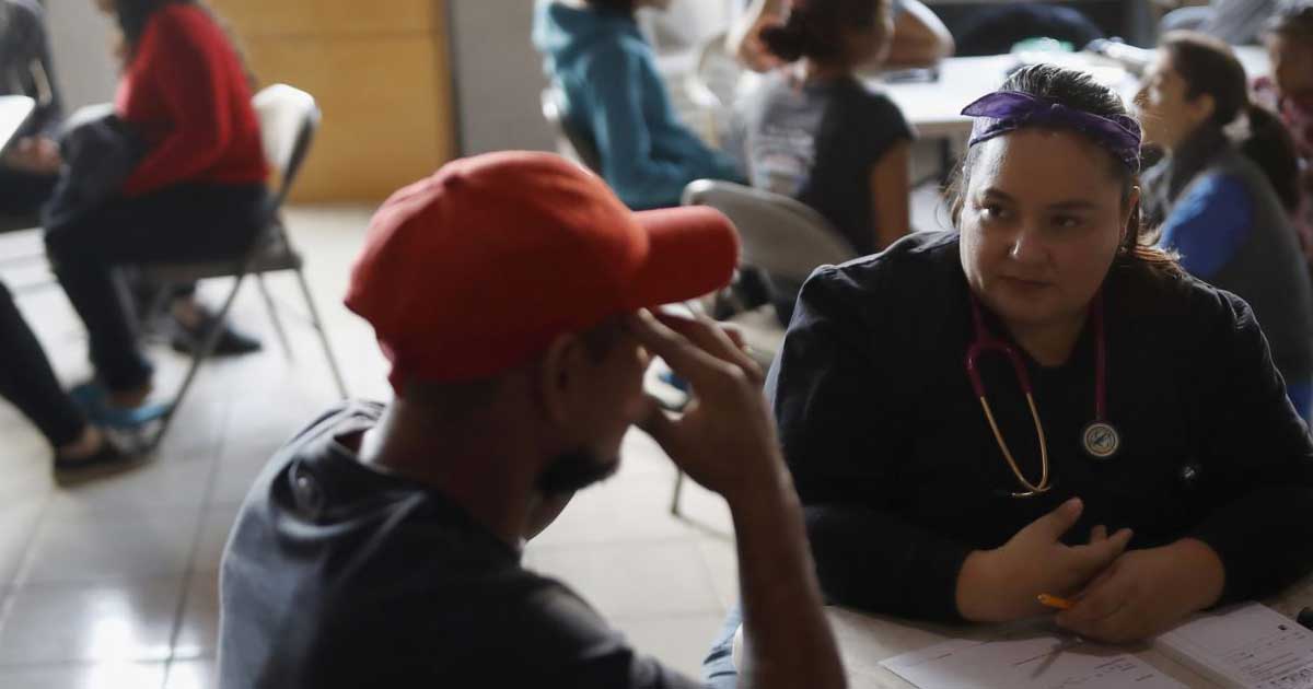 EE.UU. expande alcance de programa para devolver migrantes a México