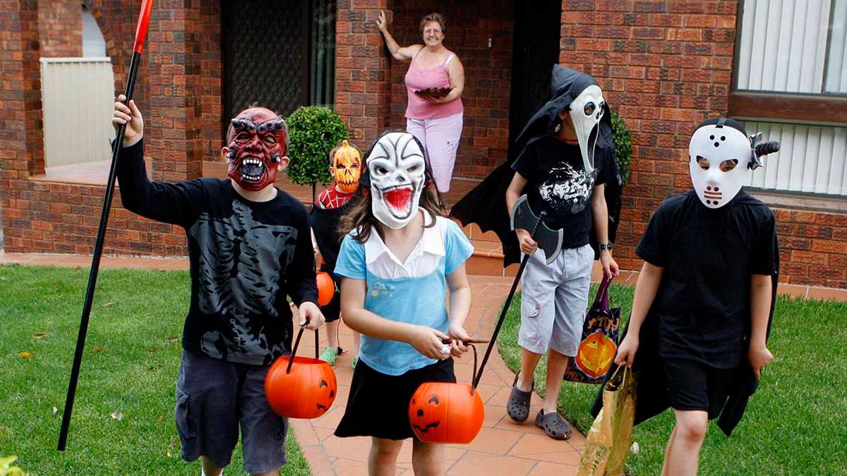 No prohibirán trick-or-treating en Halloween