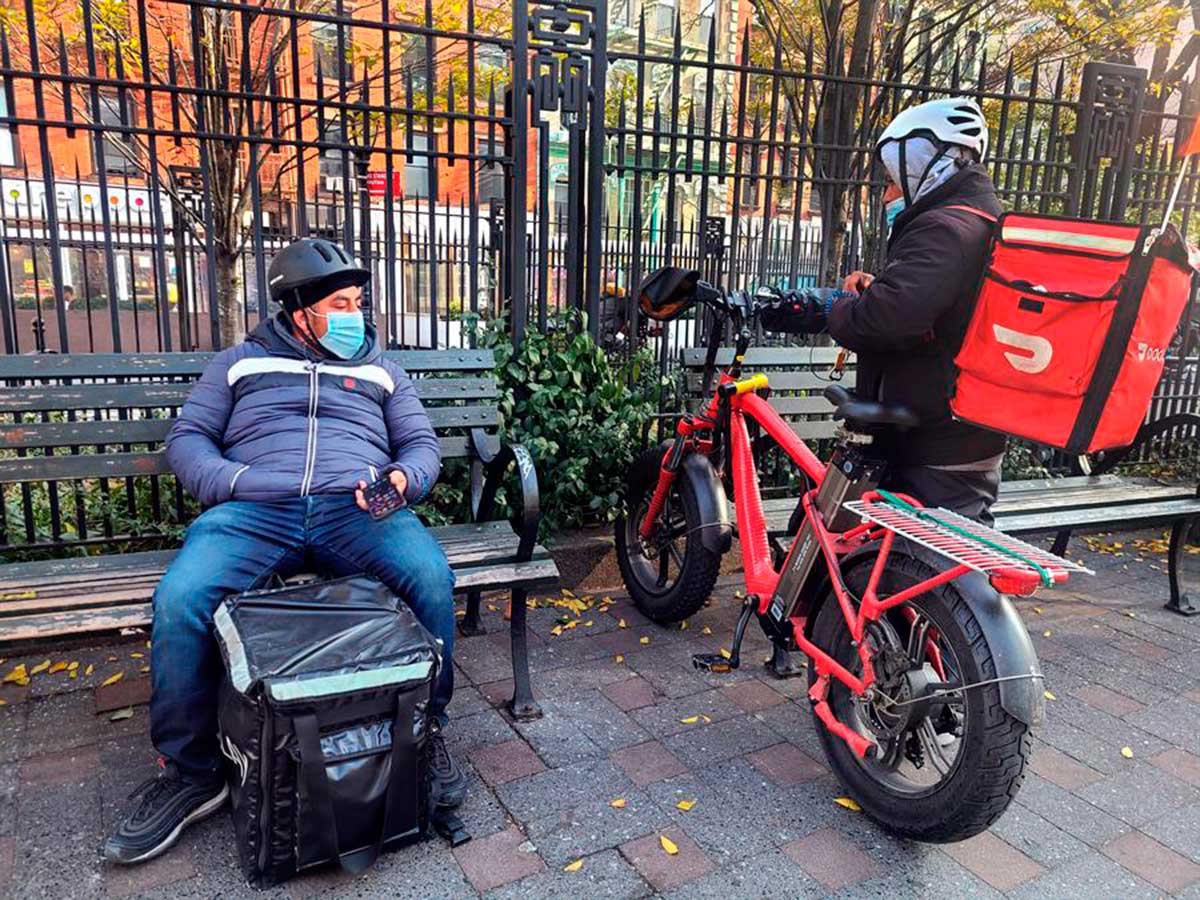 Estímulo económico solo ayudará a “sobrevivir” a latinos y afroamericanos