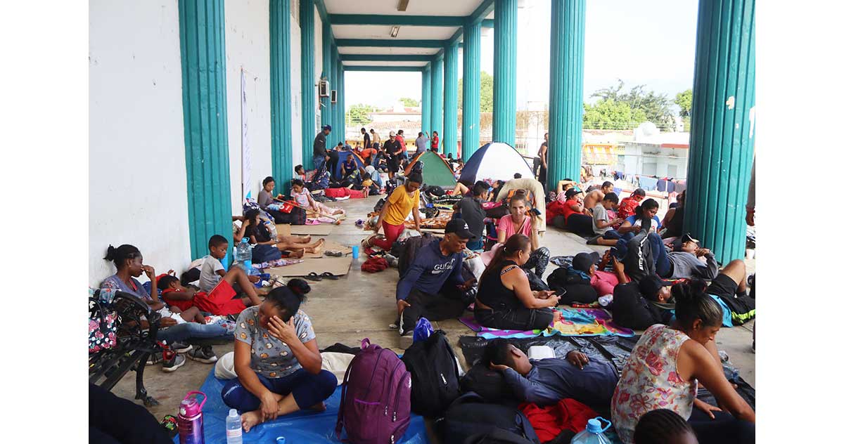 Avance de la caravana migrante presiona al Gobierno de México ante su reunión con EEUU