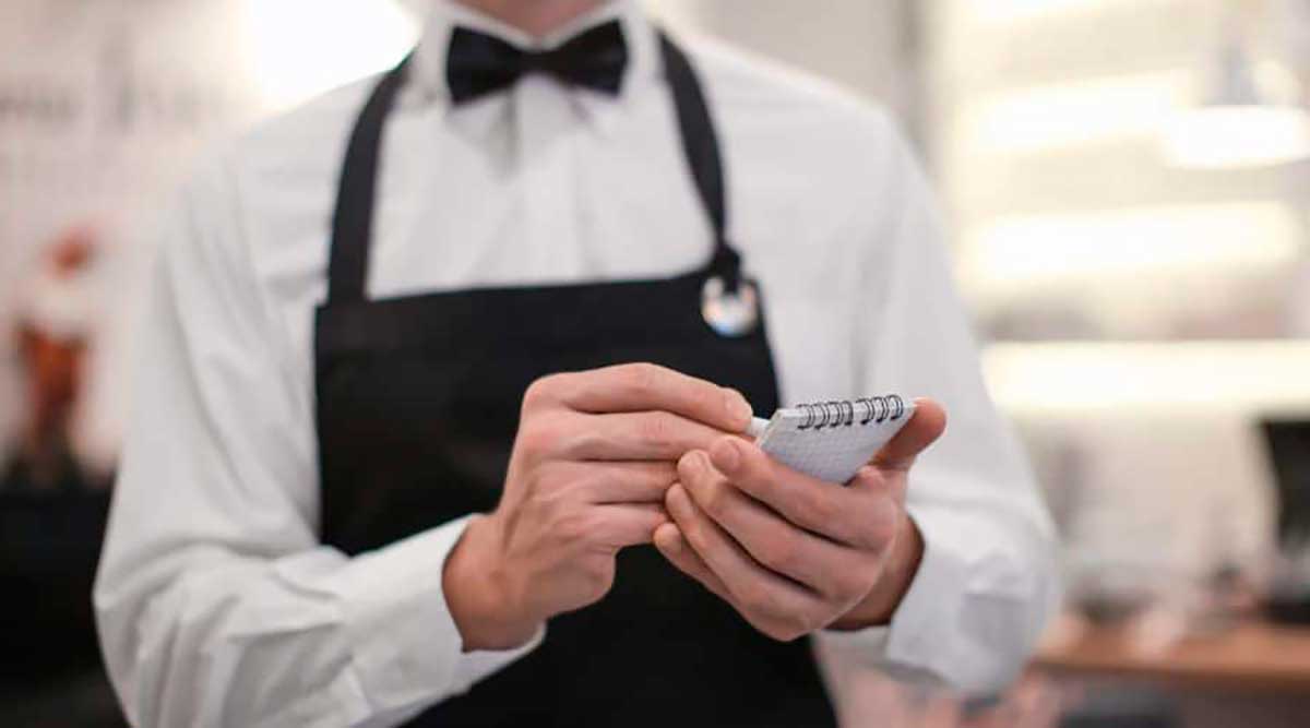 Propietarios de restaurantes prefieren mantener sistema de pago de propinas