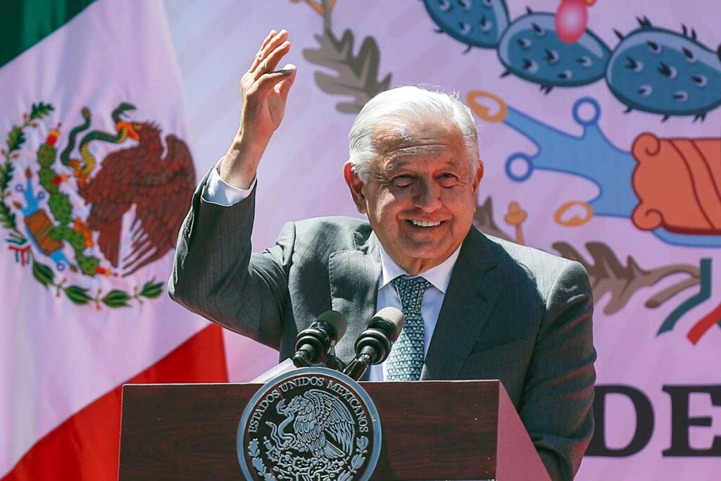AMLO cree que si Trump vuelve dejará el plan del muro fronterizo