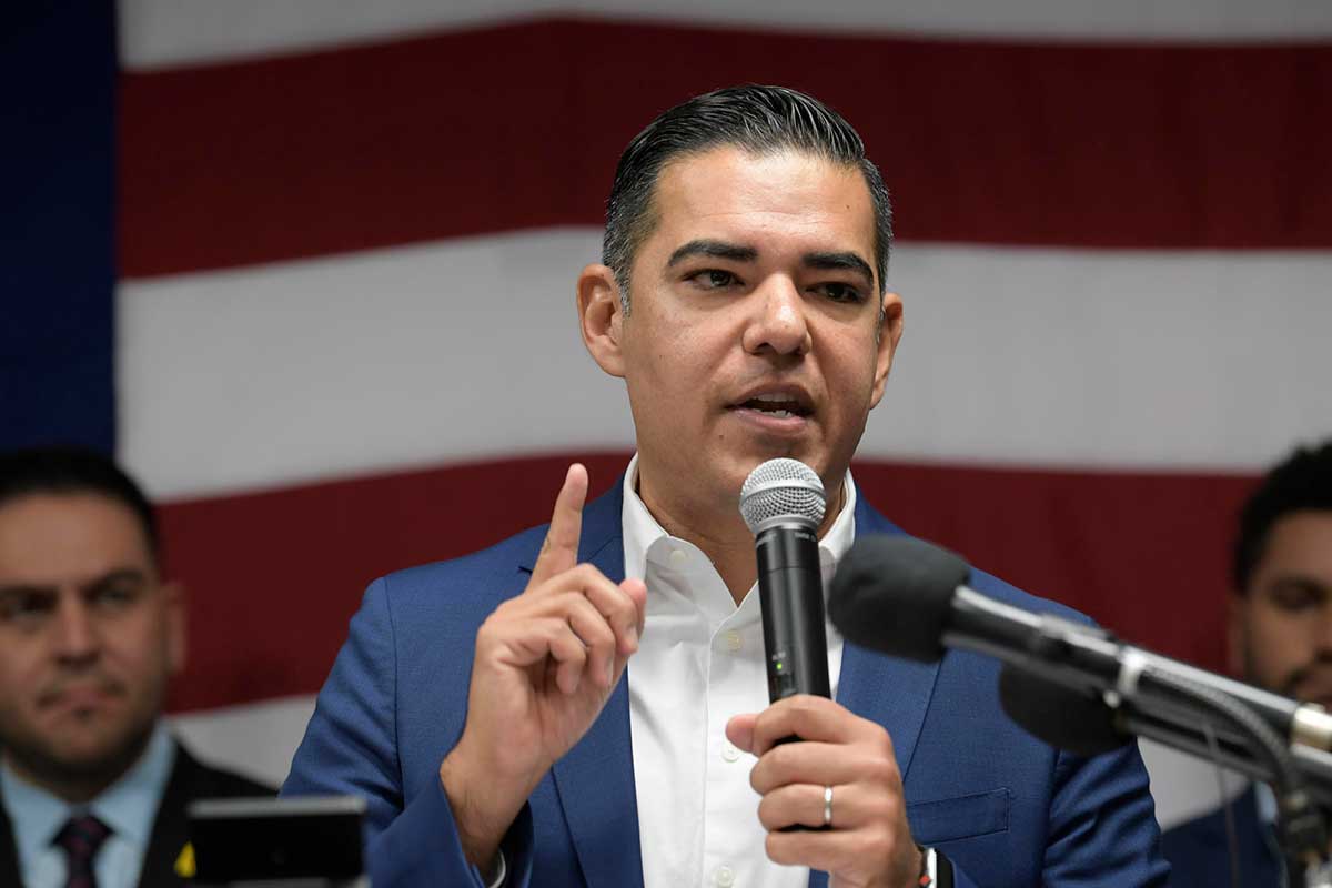 Congresista de EEUU condena a Perú por catalogar la transexualidad como enfermedad mental