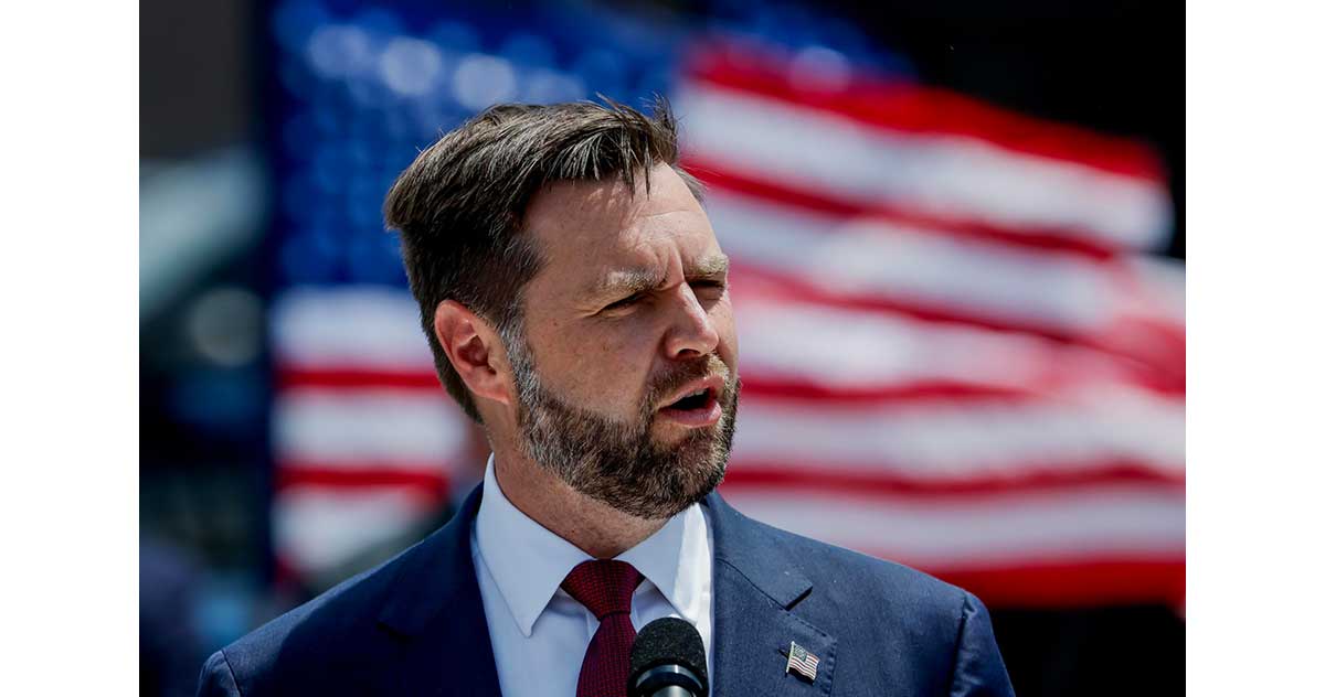 Vance aboga por “deshacer” política migratoria de Biden