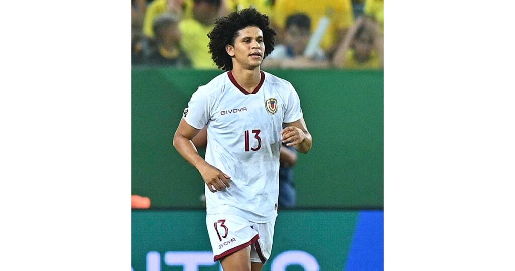 Eduard Bello, flamante refuerzo del Barcelona de Ecuador