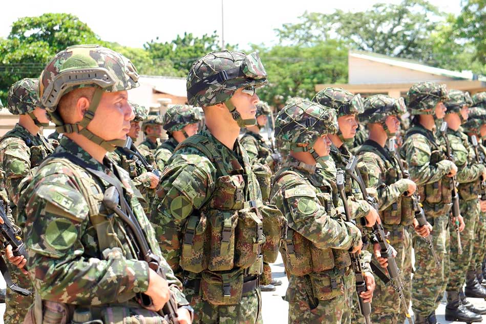 Nueve militares heridos por explosión de bomba