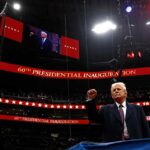 Trump dice que sigue Venezuela “con mucho interés” y no quiere “su petróleo”