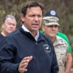 Gobernador de Florida anuncia que vetará proyecto migratorio alineado con Trump