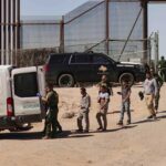 308 migrantes son detenidos en el primer día de redadas