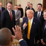 Trump dice que Maduro estaba “listo para irse”, pero que Biden “lo fortaleció”