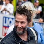 Keanu Reeves seguirá los pasos de George Clooney
