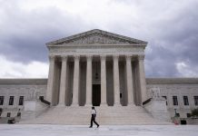 Cómplice de Jeffrey Epstein pide a la Corte Suprema revocar su sentencia