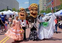 Celebran el Mes de Puerto Rico Evelyn Santiago y personalidades, luego del izamiento de la bandera de Puerto Rico en White Plains.