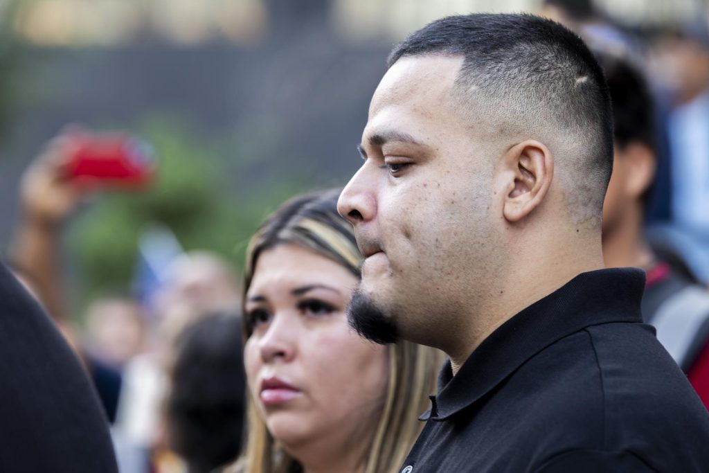 El inmigrante salvadoreno Ábrego García, esta a punto de ser deportado al sur de Africa. EFE