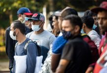 Congresistas exigen que ICE cumpla norma de identificación