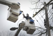 Con Ed plantea reducción de alzas de tarifas, pero hay rechazo