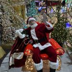 Christmas in America regresa a Mount Vernon Uno de los ambientes de Christmas in America en Mount Vernon en una experiencia navideña de 1.115 metros cuadrados, abierta para la temporada para que disfruten los visitantes.