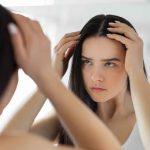 Cómo evitar la caída del cabello de forma natural y efectiva