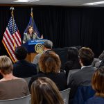 Hochul anuncia $150 millones adicionales para aliviar crisis fiscal en municipios