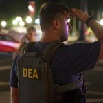 DEA anuncia reubicación de personal tras cierre de oficina en República Dominicana