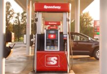 Gasolina en EE. UU. supera los 4 dólares por galón