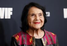 Dolores Huerta acusa a César Chávez de abusarla sexualmente