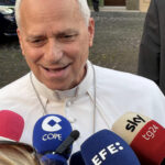 El papa espera ir a México y ve “posible” viajar a Perú