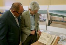 CUNY recibe histórica colección dominicana