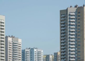 Edificios de apartamentos en Estados Unidos relacionados con el mercado de alquileres de Zillow y Redfin.